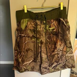 Bass Pro Shops Green and Brown Camo Athletic Shorts